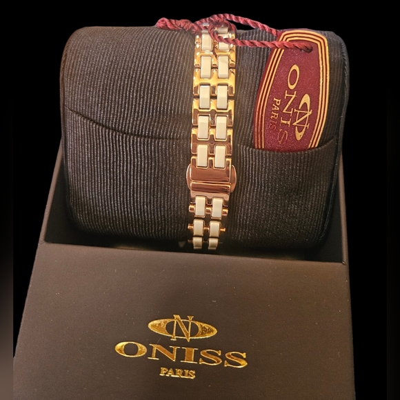 Oniss Paris Austrian Crystal Watch - Picture 9 of 14